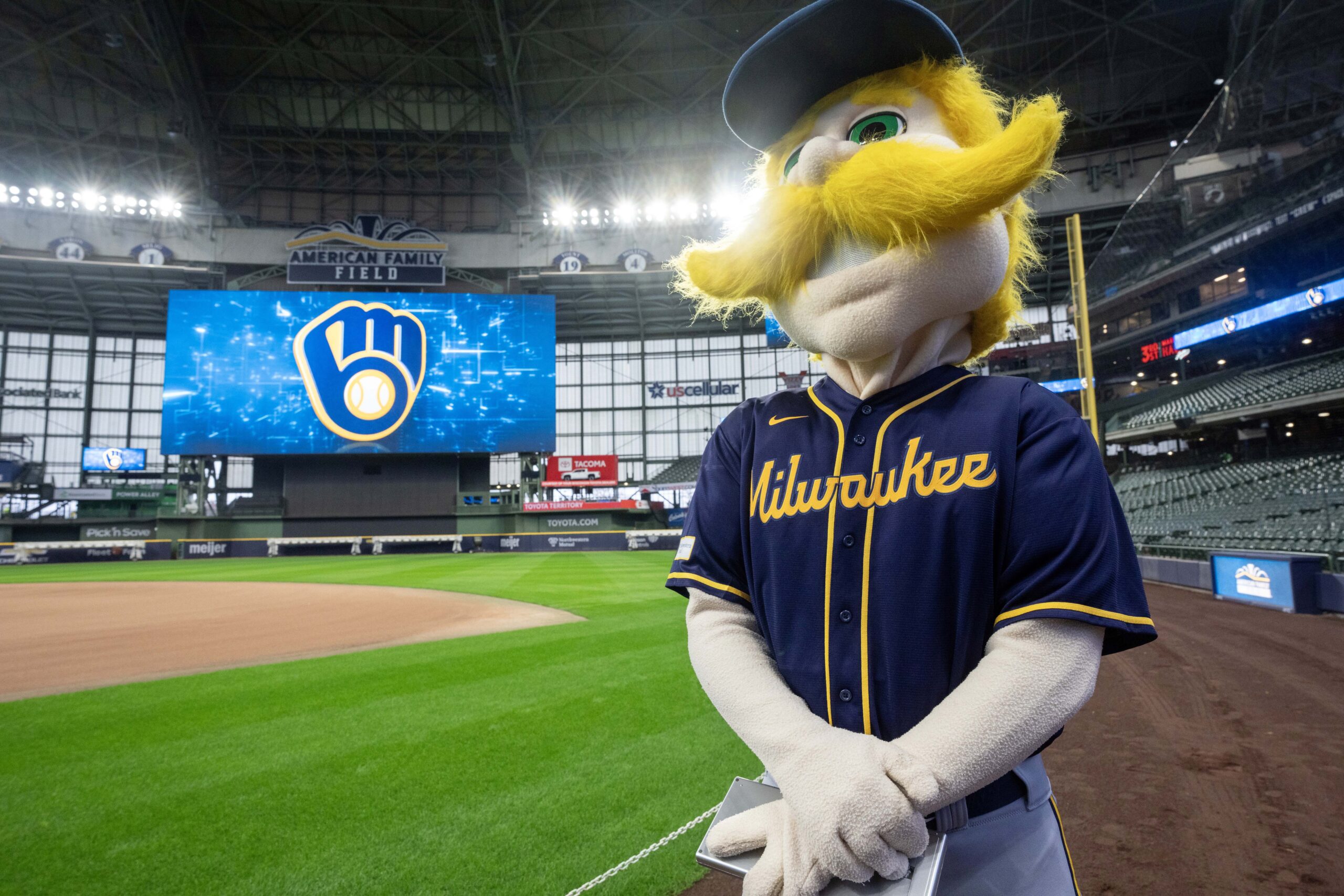 Read more about the article JUST IN:  A Contract Structure That Could Bring a top-flight starter to Brewers