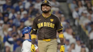 Read more about the article BREAKING NEWS :Padres Predicted To Trade $154 Million Luis Arráez To One Of Four Suitors